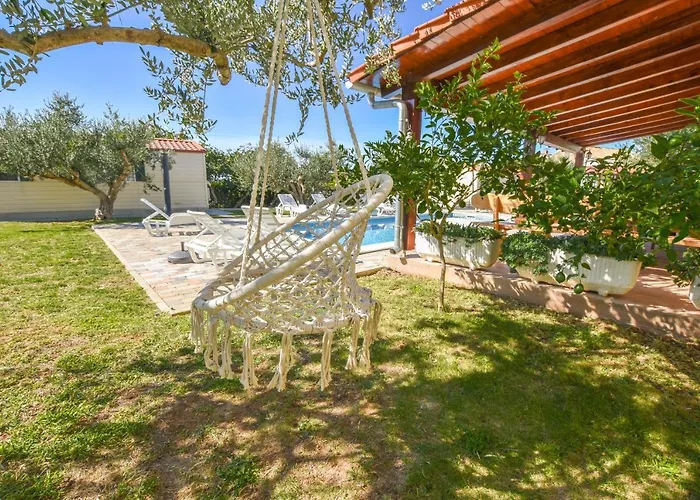 Apartman Flora Pakostane